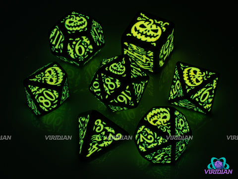 Halloween Jack O' Lantern | Black & Orange, Glow In The Dark, Spooky/Halloween, Pumpkins, Bats  | Acrylic Dice Set (7)